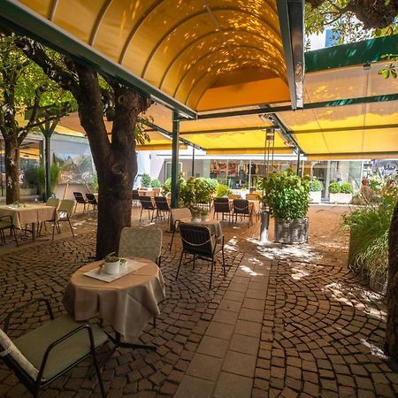 לאנדק Hotel Schrofenstein מראה חיצוני תמונה
